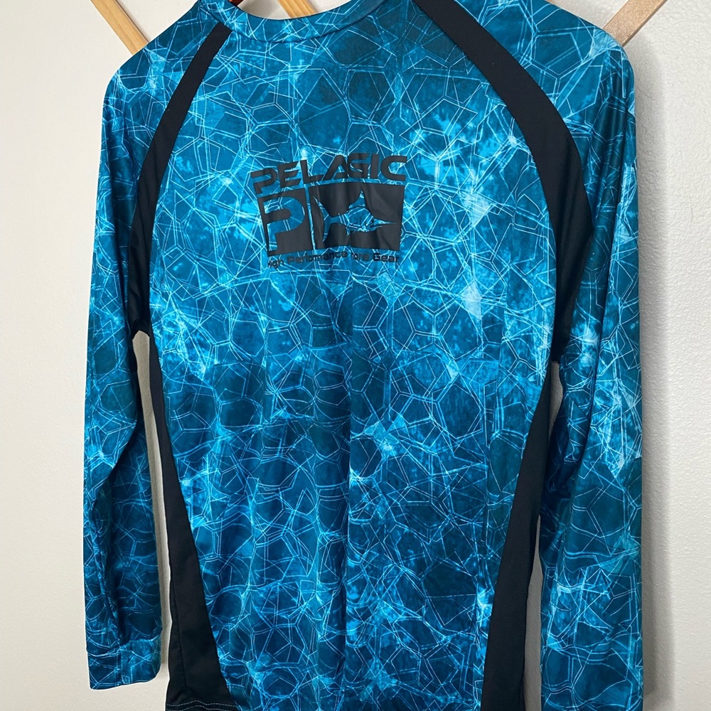 Fishing wear young size 16-18 long sleeve